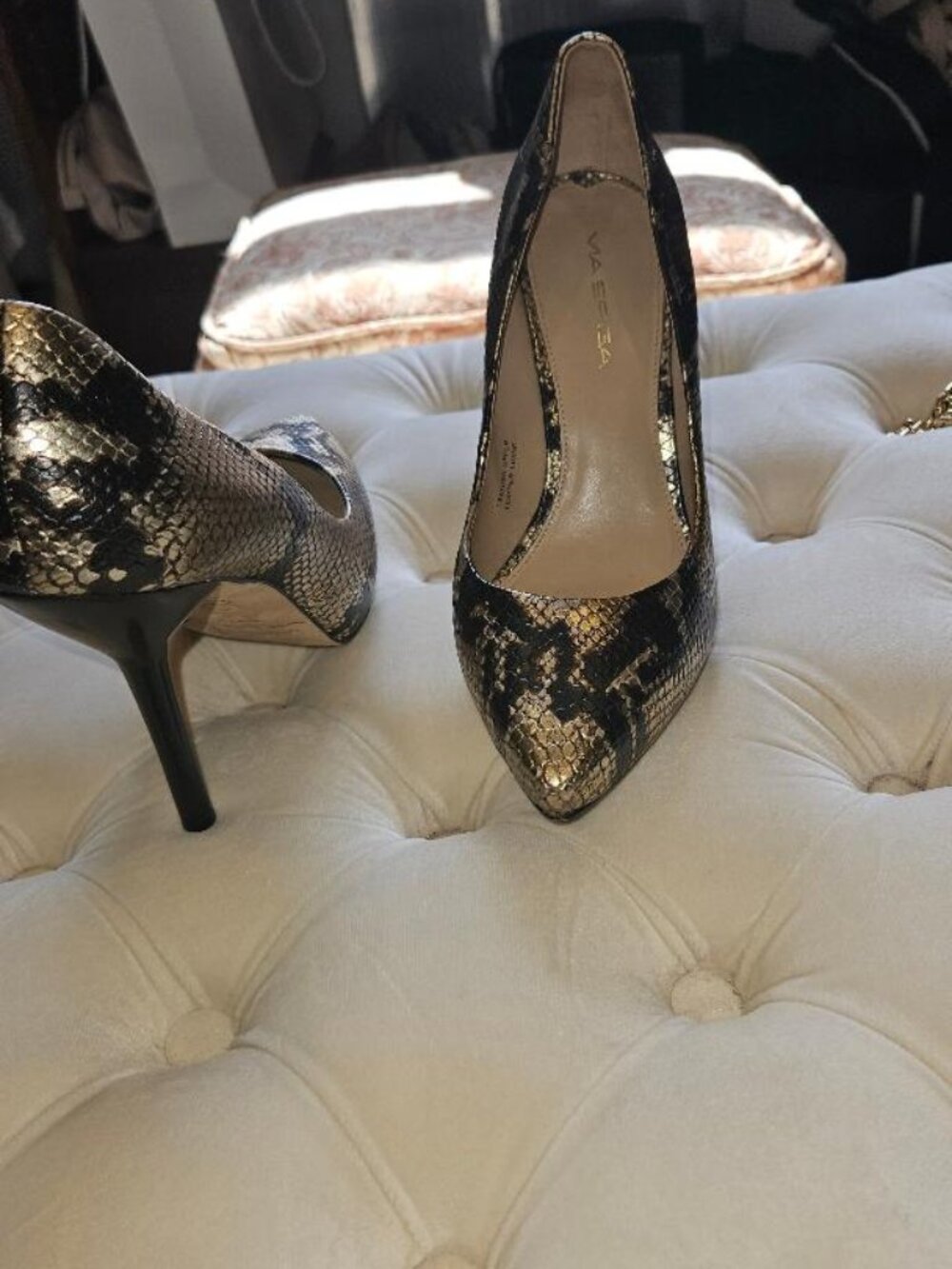 Via Spiga Heels, Size 8 M Leather Gold/Black color
